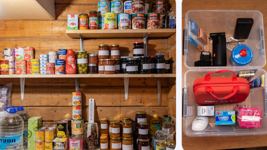 통조림 등의 식료품과 의약품