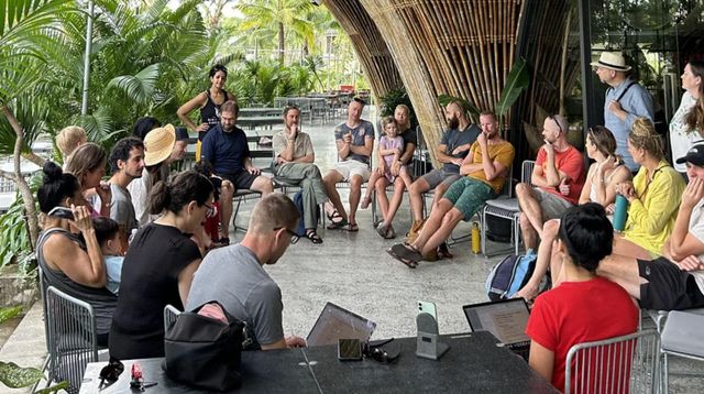 실무 모임을 통해 모든 참가자가 함께 만들어가는 일상 생활 