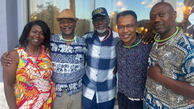 모리스 K. 플레 로버츠와 가족들