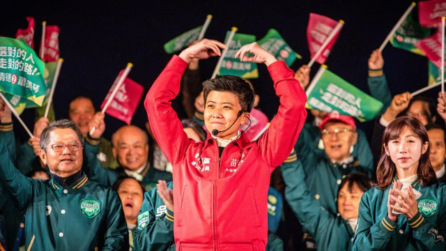 미아오 포야 시의원