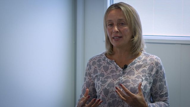 카렌 하웰스 박사