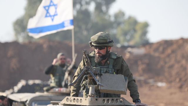 2023년 12월 18일 가자지구와 가까운 이스라엘 남부에서 포착된 이스라엘 군인들