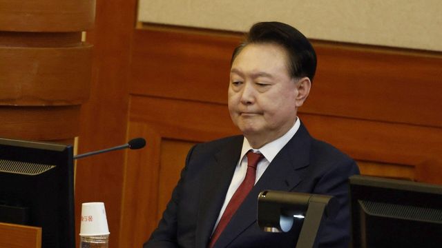 헌법재판소에서 피청구인석에 앉아있는 윤석열 대통령