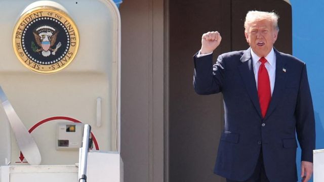 말레이시아 쿠알라룸푸르에 도착한 트럼프 대통령