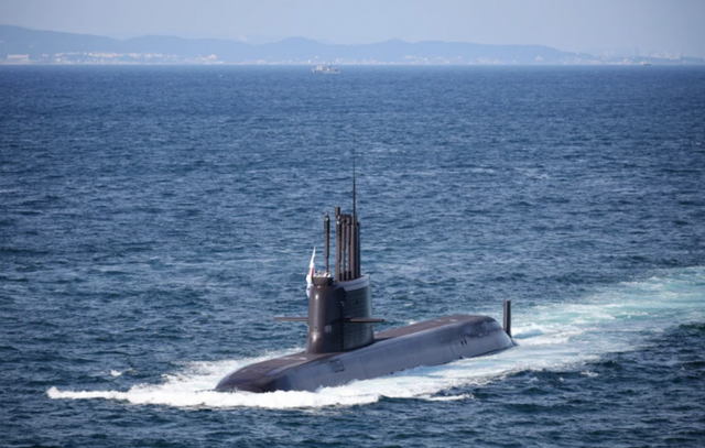 이재명 대통령이 트럼프 대통령과의 정상회담에서 '핵추진 잠수함' 카드를 꺼냈다. 사진은 한국군의 잠수함