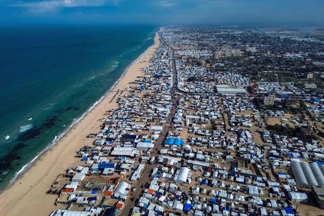 지난 1월 23일, 이스라엘과 하마스 간 휴전이 이어지는 가운데 칸 유니스 해변에 들어선 팔레스타인 난민 캠프촌