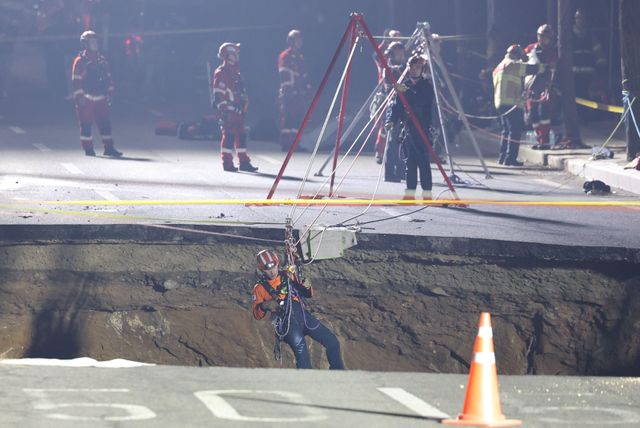 명일동 땅꺼짐 사고 현장