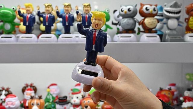 소형 트럼프 피규어 