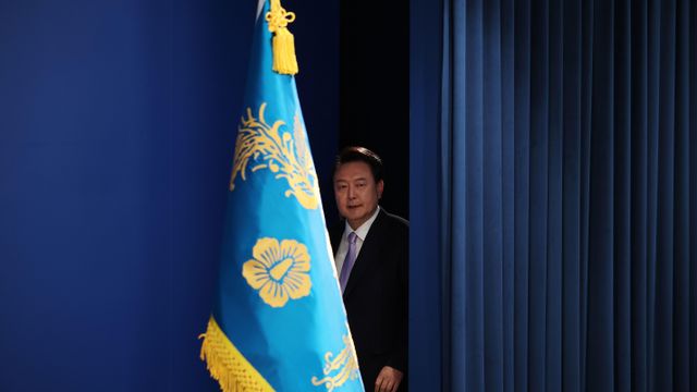 카메라 앞에 나서는 윤 전 대통령