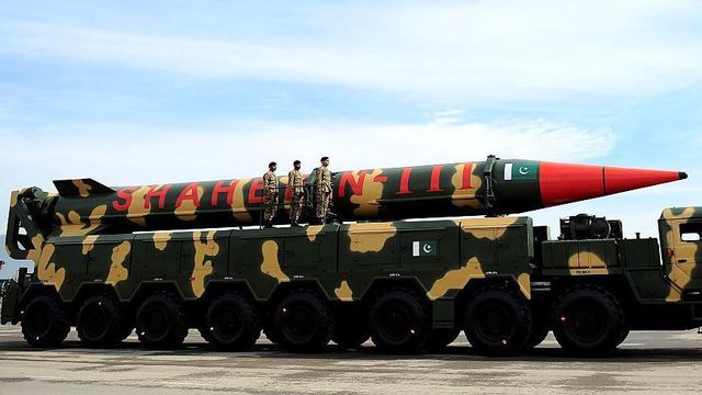 2016년 3월 23일 이슬라마바드에서 열린 파키스탄 국경일 군사 퍼레이드에서 샤힌-III 탄도 미사일이 전시됐다