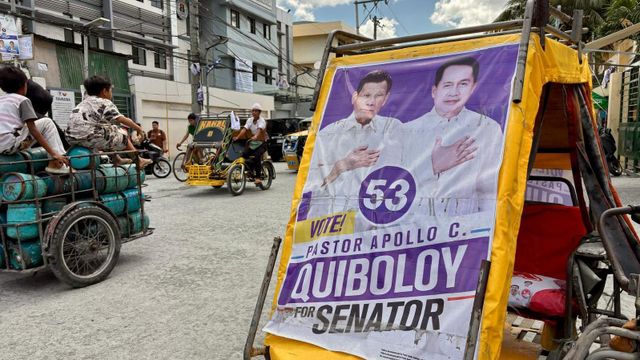 두테르테-키볼로이 선거 포스터