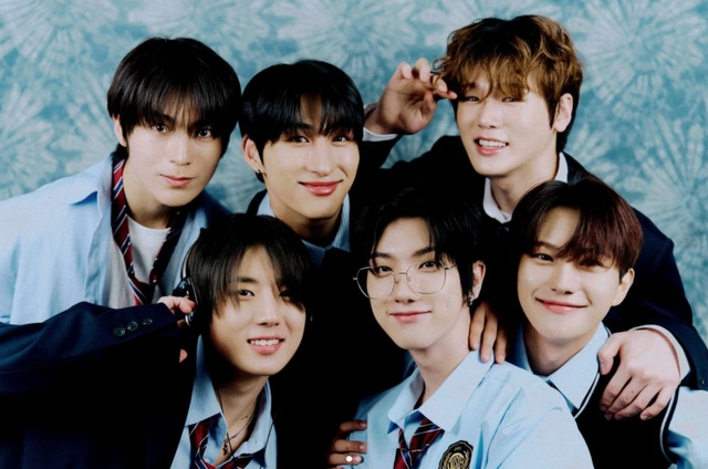 K팝 보이그룹 저스트비 