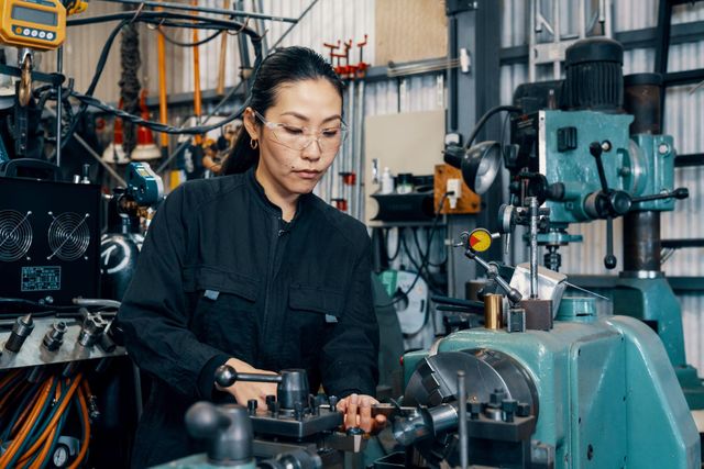 일본의 공장 노동자