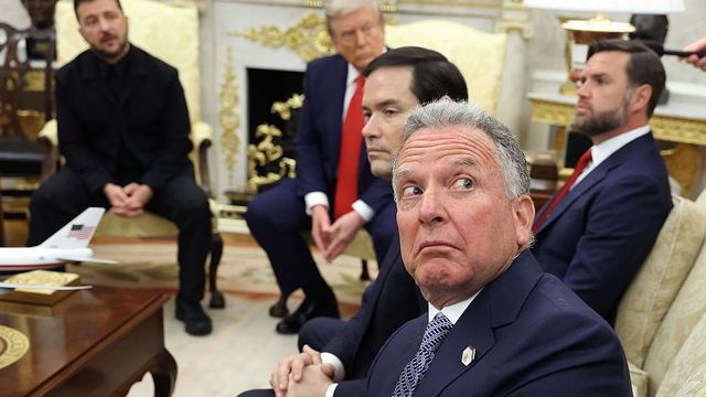 트럼프-젤렌스키 회담에 참석한 위트코프 특사의 모습