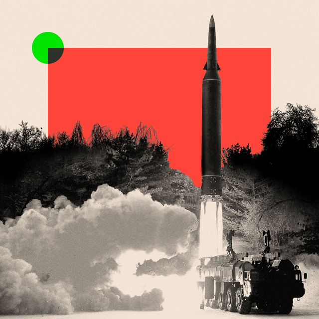 성공한 것으로 추정되는 북한의 극초음속 미사일 시험 발사 