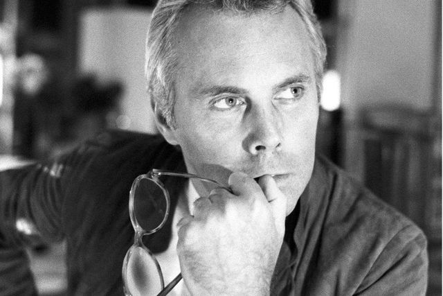 아르마니의 흑백 사진