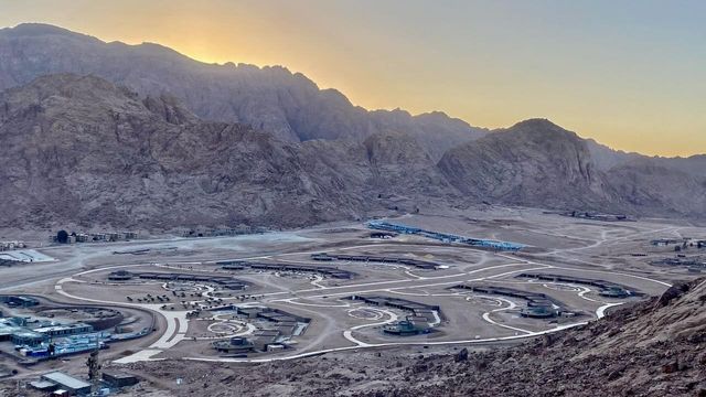 엘-라하 평원의 개발 공사 현장