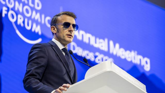 스위스 다보스에서 열린 제56회 세계경제포럼(WEF)에서 연설 중인 마크롱 대통령