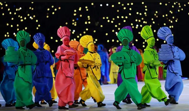 6일 (현지시간)이탈리아 밀라노 산시로 스타디움에서 2026 밀라노·코르티나담페초 동계올림픽 개막식이 열리고 있다