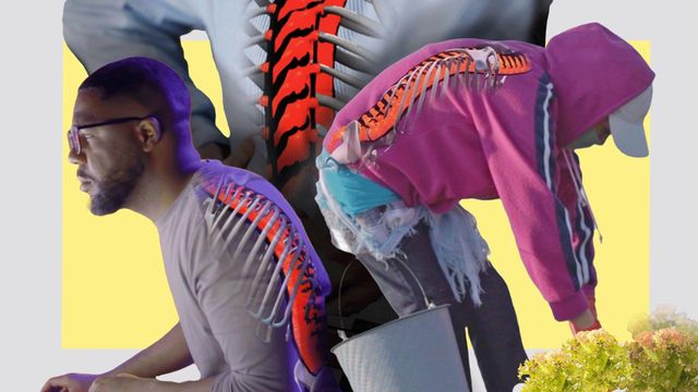 노동 중인 사람의 척추