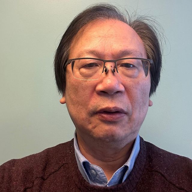 전통 중국 의학 연구자인 오순잉 교수