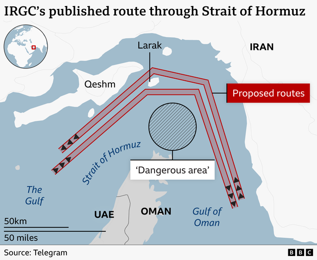 호르무즈 해협에서 혁명수비대가 공개한 항로를 보여주는 지도. 이 지도에는 이란과 오만 사이 호르무즈 해협을 지나는 빨간색 항로가 표시돼 있다. 이 항로는 이란의 케슘섬과 라라크섬 인근을 지나며, 음영으로 표시된 원형의 “위험 구역”을 비껴간다. 또 페르시아만과 오만만을 연결하고, 화살표로 양방향 통행이 표시돼 있다. 주변 국가인 이란, 아랍에미리트(UAE), 오만과 거리 축도 함께 표기돼 있다.