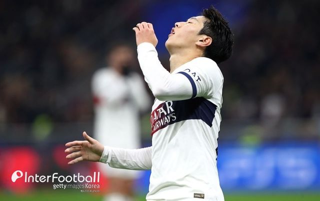 사진= 게티 이미지, PSG가 프랑스 리그앙 17라운드에서 비티냐의 선제골과 킬리안 음바페의 멀티골로 3-1 승리를 거뒀다. 이강인은 비티냐의 첫 번째 득점에서 어시스트를 제공했다.