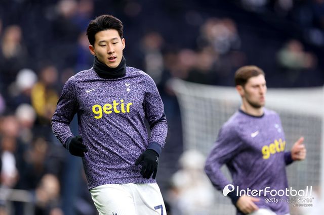 [사진= 게티 이미지]&nbsp;토트넘 훗스퍼는 24일 오전 0시(한국시간) 토트넘 훗스퍼 스타디움에서 열린 2023-24시즌 프리미어리그(PL) 18라운드에서 에버턴을 2-1로 제압했다. 손흥민이 전반 18분에 득점에 성공했다.