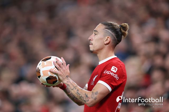 [사진= 게티 이미지] 리버풀의 콘스타스 치미카스(27)가 아스널전에서 전반 33분, 쇄골 부위에 부상을 입었다. 이로써 장기 결장이 불가피해졌다.