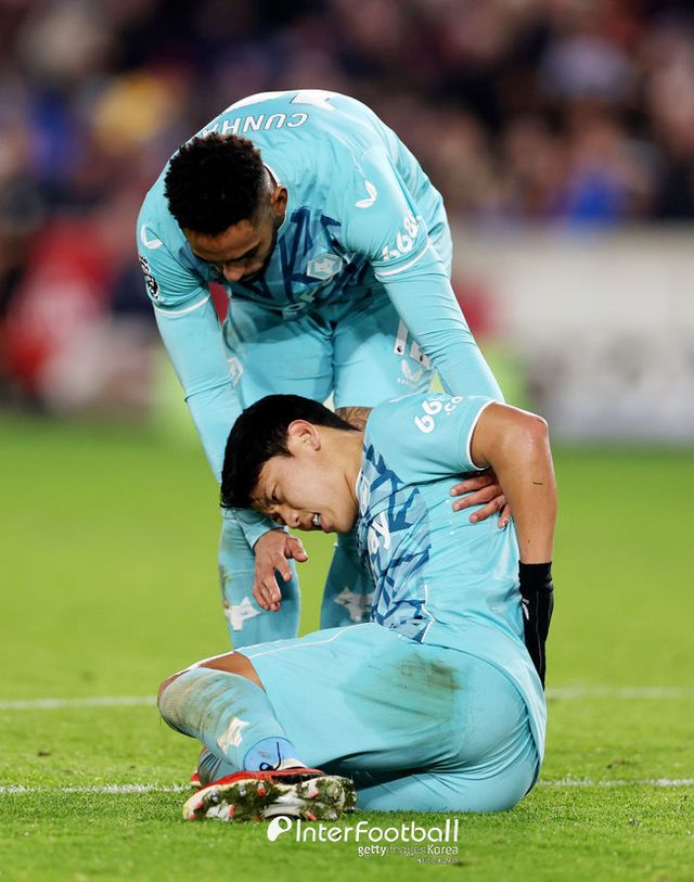사진=게티이미지. 허리 부상을 당해 교체되는 황희찬