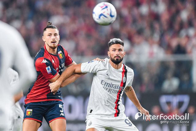 [사진= 게티 이미지] 토트넘행 가능성이 커진&nbsp;라두 드라구신(21‧제노아 CFC)