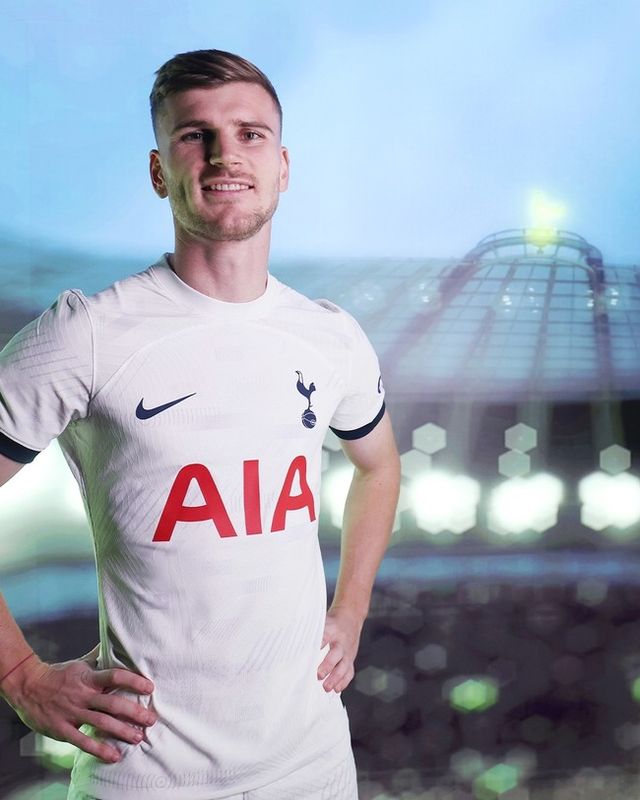 [사진= 토트넘 훗스퍼 SNS]&nbsp;토트넘 훗스퍼는 10일(한국시간) “라이프치히에서 티모 베르너를 임대 영입했다는 소식을 전하게 되어 기쁘다. 독일 국가대표 출신인 베르너는 이번 시즌이 끝날 때까지 임대 계약으로 클럽에 합류하며, 여름에 영구 계약을 맺을 수 있는 옵션이 있다. 등번호 16번을 달게 된다”라고 공식 발표했다.