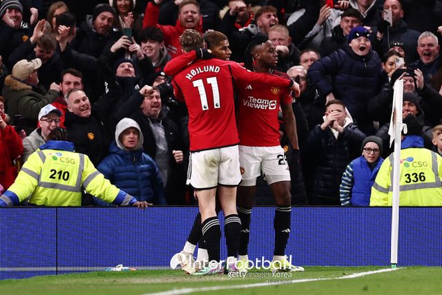 [사진=게티이미지] 토트넘이 밀고 오는 맨체스터 유나이티드 공격을 잘 막아내지 못했다. 이는 마커스 래쉬포드 골까지 이어졌다