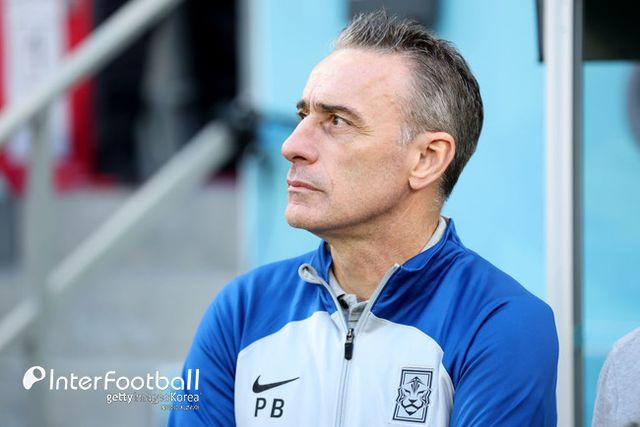 [사진= 게티이미지] 벤투 감독이 이끄는 UAE(피파랭킹 64위)가 카타르 아시안컵 C조 2차전에서 팔레스타인(피파랭킹 99위)과 1-1로 무승부를 거뒀다.