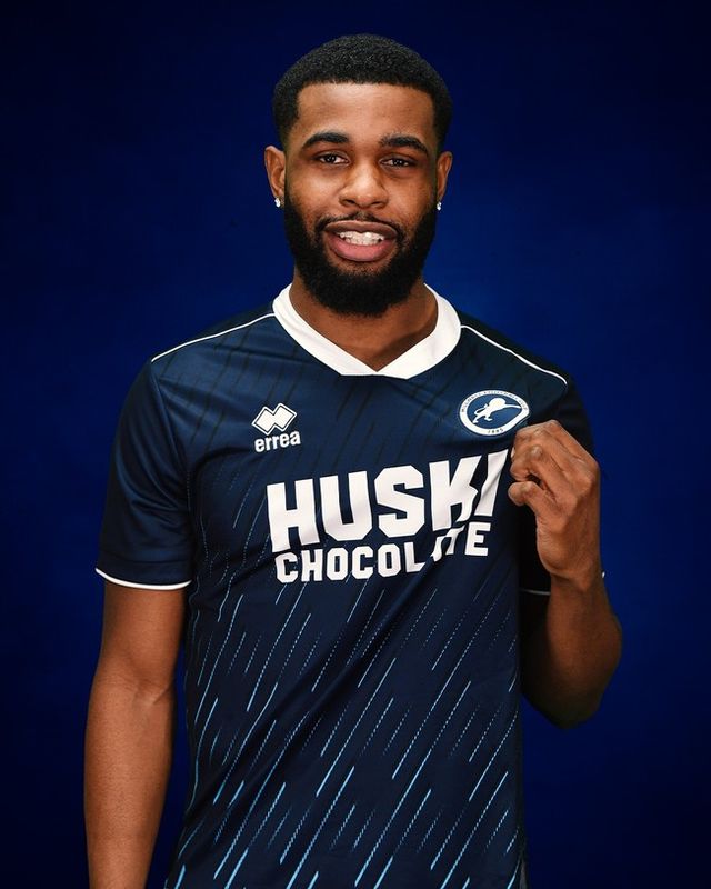 '토트넘 훗스퍼 만년 유망주' 자펫 탕강가가 아우크스부르크 임대에 실패한 다음 밀월 임대에 나선다. 남은 시즌 종료까지 밀월에서 경기력 향상에 집중한다.[사진=밀월]