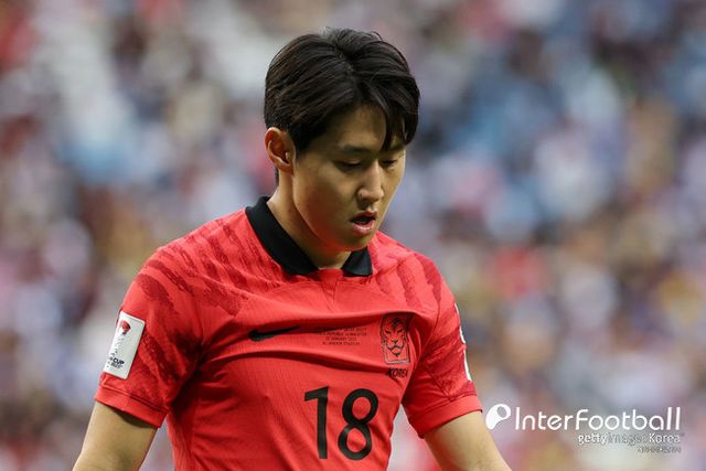 [사진=게티이미지]&nbsp;이날 한국은 총 20번의 코너킥과 41번의 크로스를 올렸다. 그중 코너킥 한차례를 제외하면 득점으로 연결된 볼은 없었다. 크로스의 성공률도 단 24%에 불과했다.