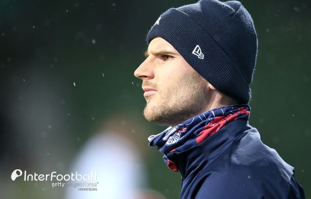 [사진= 게티 이미지] 티모 베르너(27)의 토트넘 훗스퍼행 일정이 확정됐다. 독일 ‘스카이 스포츠’의 플로리안 플레텐베르크는 “토트넘과 라이프치히 간의 마지막 계약 세부사항이 명확해졌다. 베르너는 오늘 저녁 런던에 도착할 예정이다. 메디컬 테스트는 화요일에 진행될 것으로 예상되며 서류 작업이 완료됐다. 6개월 임대에 1,700만 유로~1,800만 유로(약 260억 원) 사이에 구매 옵션이 설정됐다"라고 설명했다.