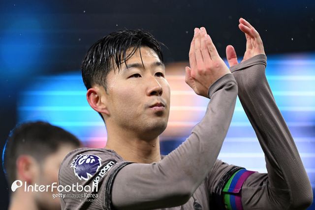 손흥민이 맨시티와의 FA컵 32강에서 토트넘 선수로 출전할 확률은 매우 낮다. 현재 손흥민은 대한민국 국가대표팀 주장으로서 2023 아시아축구연맹(AFC) 아시안컵 우승을 노리고 있다. 한국은 64년 만의 아시안컵 우승을 향해 준비 중이다. (사진=게티이미지)