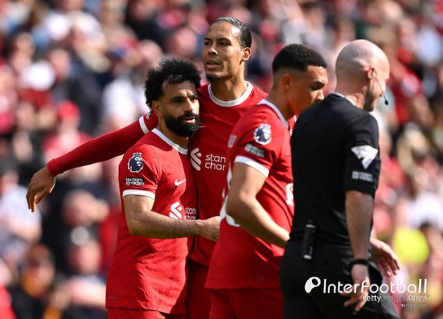 사진=게티 이미지/영국 매체 ‘풋볼 인사이더’는 21일(한국시간) “살라는 엄청난 급여와 3년 계약을 원한다”라고 보도했다.