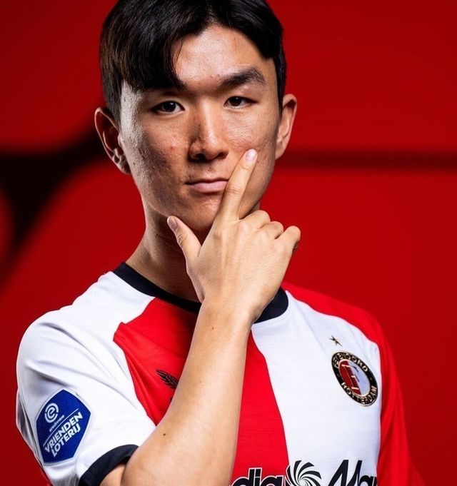 사진=페예노르트/황인범은 자신의 SNS를 통해 팬들에게 고마운 마음을 전했다. 황인범은 경기 사진과 함께 “리스본까지 오셔서 응원해주신 팬분들께 감사드립니다”라고 이야기했다.