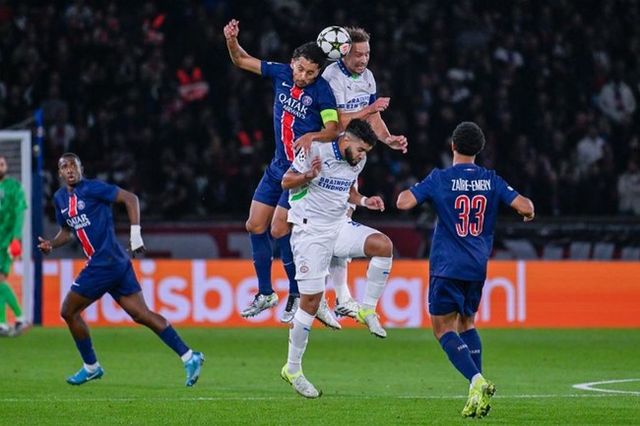 사진=PSG/PSG의 주장 마르퀴뇨스는 이번 경기에 문제점을 지적했다. 마르퀴뇨스는 “지난 시즌에는 킬리안 음바페라는 훌륭한 9번이 있었다. 그런 선수가 떠나면 그런 선수에 집중한다. 지금은 경기 방식이 달라졌다. 골을 넣는 것이 중요하다. 우리 팀에는 골을 넣을 수 있는 훌륭한 선수들이 있다. 그 능력을 보여줬다. 하지만 이번 경기에서는 골대 앞에서 침착함이 조금 부족했다. 훈련에서 그 부분을 보완해야 한다”라고 이야기했다.