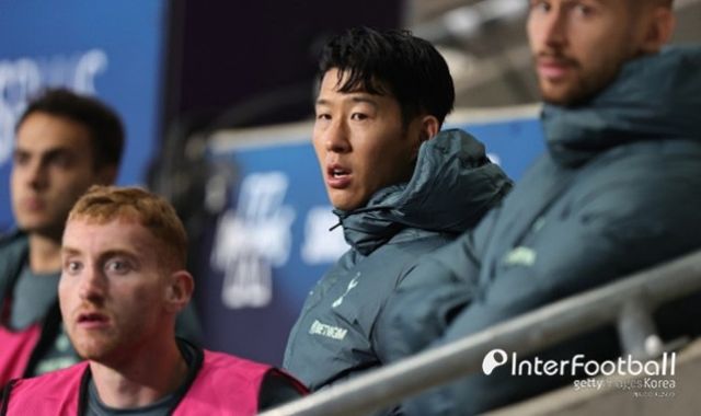 사진=게티 이미지/토트넘 팬 커뮤니티인 ‘스퍼스웹’은 “포스테코글루 감독은 맨시티전에서 손흥민을 대체할 선수에 대한 히트를 줬다”라고 설명했다. 포스테코글루 감독은 “나는 히샬리송이 분명히 좌측면에서 많이 나왔다고 생각한다. 그는 확실하게 우리에게 측면과 중앙에 옵션을 주는 선수다. 그는 지금 좋은 시간을 보내고 있다”라고 이야기했다.