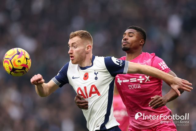 사진=게티 이미지/토트넘 훗스퍼는 10일 오후 11시(한국시간) 영국 런던에 위치한 토트넘 훗스퍼 스타디움에서 열린 2024-25시즌 프리미어리그 11라운드에서 입스위치 타운에 0-2로 지고 있다.