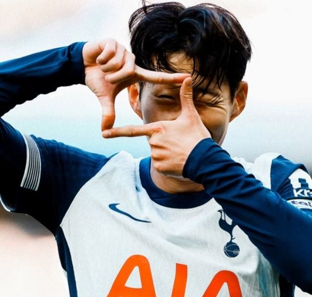 사진=토트넘/토트넘 훗스퍼는 10일 오후 11시(한국시간) 영국 런던에 위치한 토트넘 훗스퍼 스타디움에서 열리는 2024-25시즌 프리미어리그 11라운드에서 입스위치 타운과 맞대결을 펼친다. 현재 토트넘은 승점 16점(10승 5무 1패)으로 9위, 입스위치 타운은 승점 5점(5무 5패)로 19위에 위치해 있다.