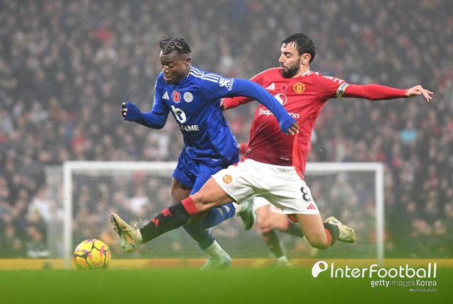 사진=게티 이미지/맨유는 10일 오후 11시(한국시간) 영국 맨체스터에 위치한 올드 트래포드에서 열린 프리미어리그 2024-25시즌 프리미어리그 11라운드에서 레스터 시티에 3-0 완승을 거뒀다.