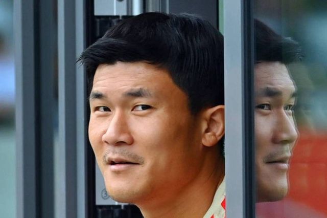 사진=스포르트1/김민재는 “키미히는 항상 나를 격려해주는 좋은 친구다. 그가 나를 괴물로 부를 때 기분이 좋다. 자신감도 생기고 뮌헨에서 편안함을 느낀다. 하지만 더 발전할 수 있다. 아직 나폴리 시절 보여준 수준이 아니다”라고 말했다.