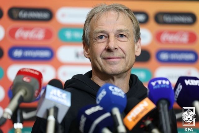 대한축구협회가 아시안컵 우승 실패에 따른 사후 조치에 들어간다. 오늘 진행된 경기인 출신 임원 회의에 이어 이번 주 내로 전력강화위원회가 열린다. 하지만 위르겐 클린스만 감독은 없다.[사진=대한축구협회]