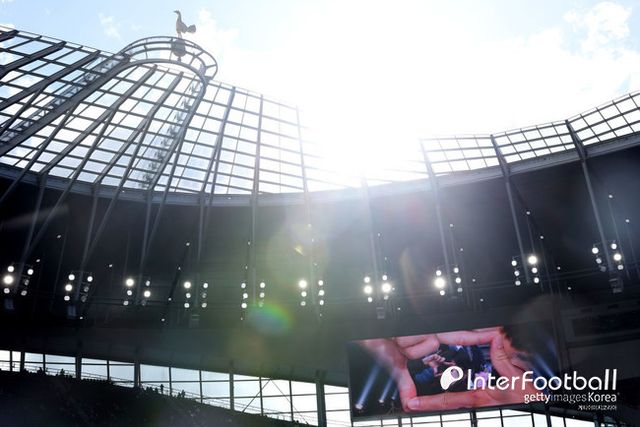 [사진=게티이미지]&nbsp;토트넘 훗스퍼는 3일 오전 0시 영국 런던에 위치한 토트넘 훗스퍼 스타디움에서 열린&nbsp;2023-24시즌 프리미어리그(PL) 27라운드에서 크리스탈 팰리스에 3-1로 승리했다. 이로써 토트넘은 15승 5무 6패(승점 50)로 리그 5위에, 팰리스는 7승 7무 13패(승점 28)로 리그 14위에 위치하게 됐다.