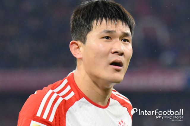 [사진=게티이미지]&nbsp;바이에른 뮌헨은 6일 오전 5시(이하 한국시간) 독일 뮌헨에 위치한 알리안츠 아레나에서 라치오와 유럽축구연맹(UEFA) 챔피언스리그(UCL) 16강 2차전을 치른다. 1차전은 라치오의 1-0 승리로 마무리됐다. 독일 '키커'의 억지 비판을 딛고 김민재가 어떤 모습을 보일지 주목된다.&nbsp;