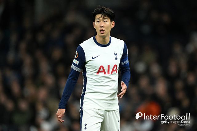 사진=게티 이미지/토트넘 훗스퍼는 30일 오전 0시 30분(이하 한국시간) 영국 맨체스터에 위치한 올드 트래포드에서 열린 2024-25시즌 프리미어리그(PL) 6라운드에서 맨체스터 유나이티드와 맞대결을 펼친다.&nbsp;경기를 앞두고 엔제 포스테코글루 감독은 “손흥민도 나쁘지 않은 것 같다”라고 이야기했다.